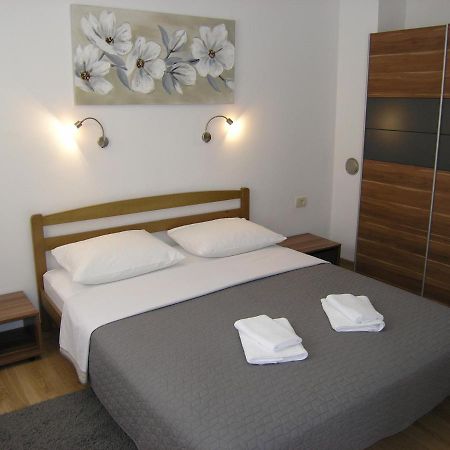 Apartments Mari With Terrace Baška Екстериор снимка