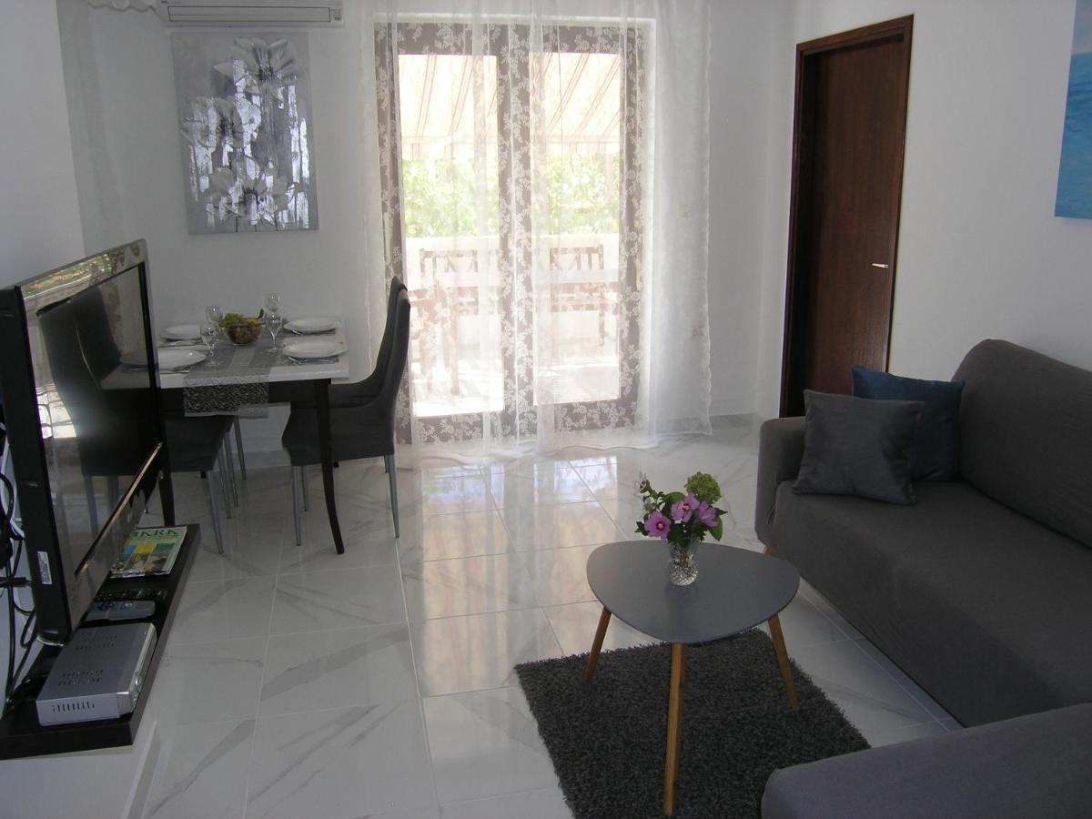 Apartments Mari With Terrace Baška Екстериор снимка