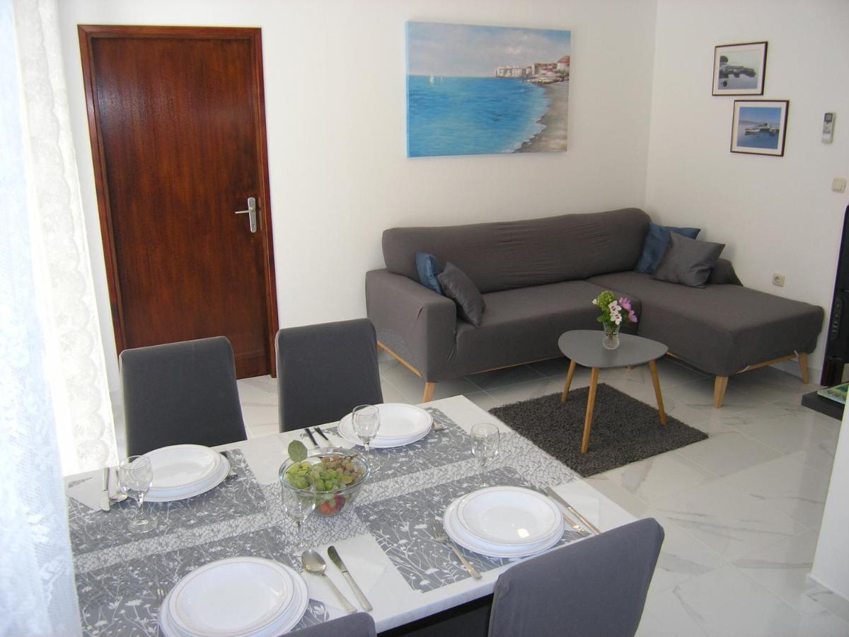Apartments Mari With Terrace Baška Екстериор снимка
